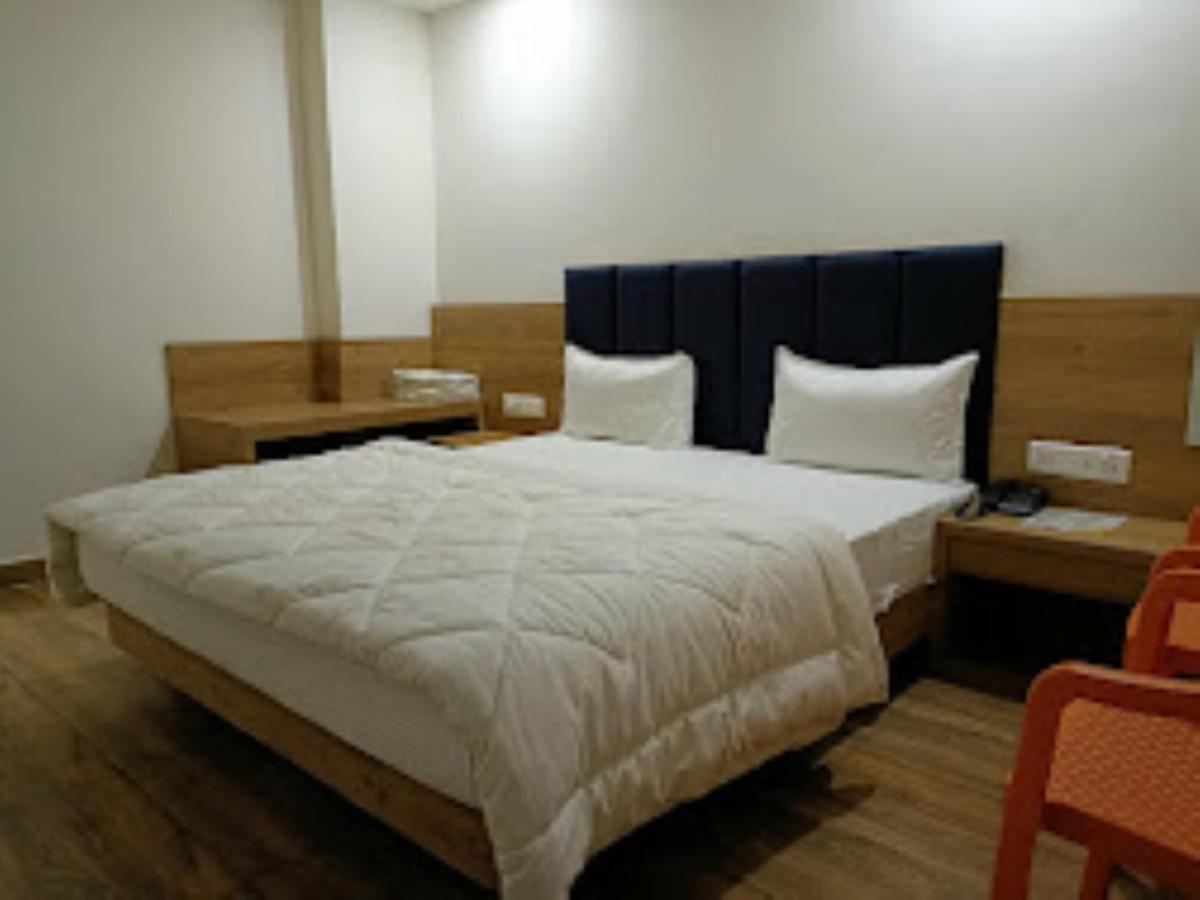 Hotel Kutchi Palace, Dwarka Kültér fotó