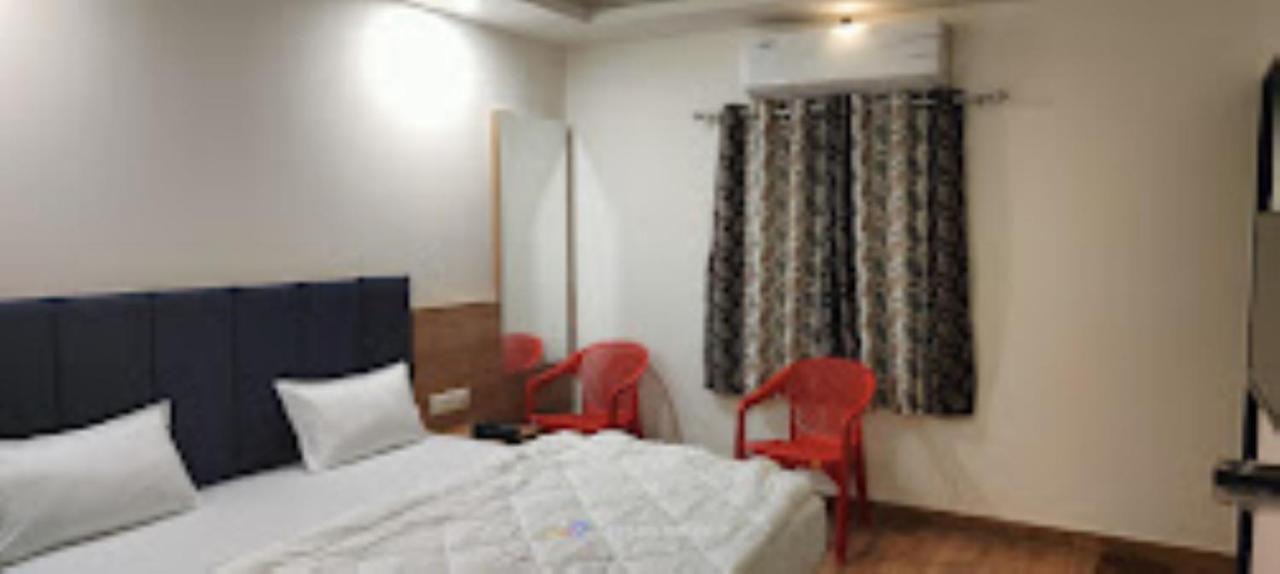 Hotel Kutchi Palace, Dwarka Kültér fotó